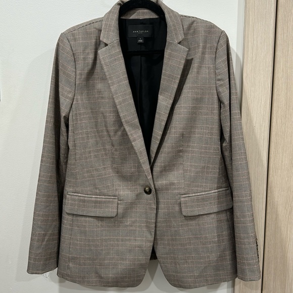 Ann Taylor Factory Jackets & Blazers - Ann Taylor factory woman blazer